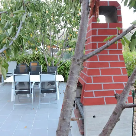 Apartman With Parking Space - 16898 *