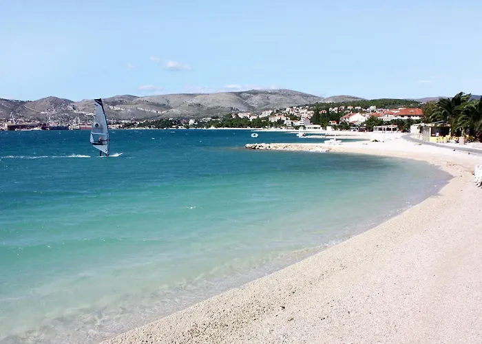 With Parking Space - 16898 Trogir