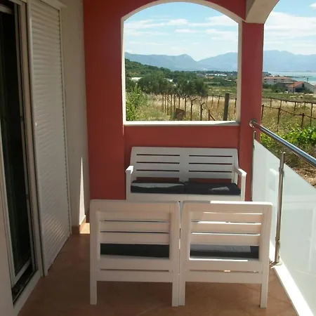 With Parking Space - 16898 Appartement Trogir