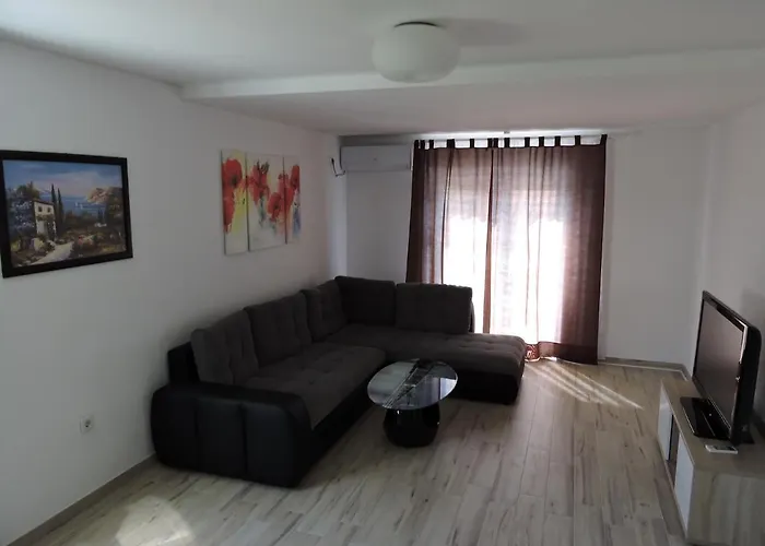 With Parking Space - 16898 * Trogir